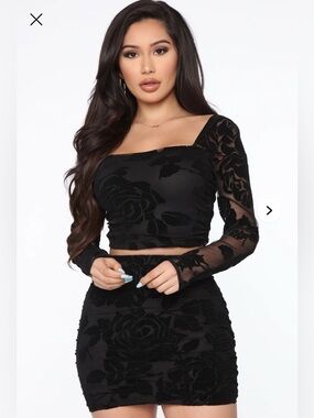 Fashion Nova Black Floral Mesh Long Sleeve Crop Top XL Sheer Velvet